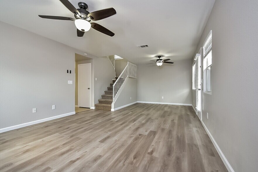Building Photo - 9300 Dancing Daffodil Ave