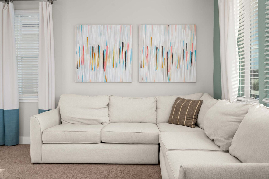 Building Photo - 301 Burma St