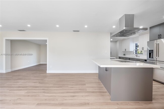 Building Photo - 8421 SW 27th Terrace