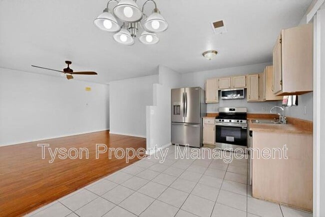 Building Photo - 11015 Connemara Dr SW