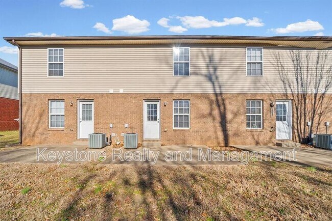 Building Photo - 816 Oak Arbor Ct