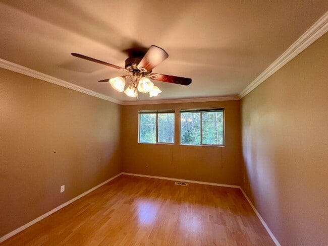 Building Photo - Black Lake Access! W/S/G Included