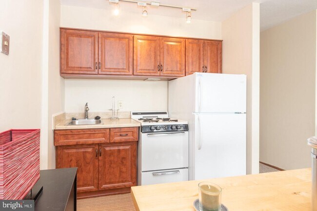 Building Photo - 2401 Pennsylvania Ave