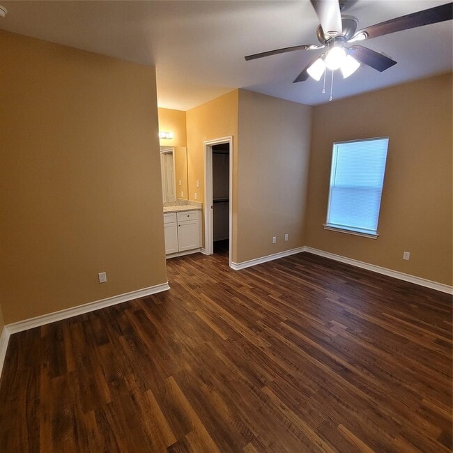 Building Photo - 2107 24th St N