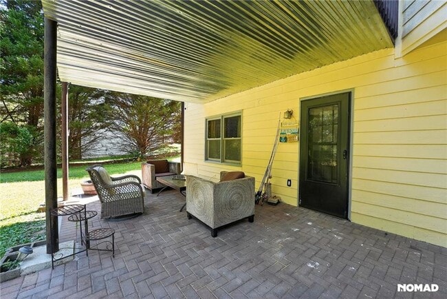 Building Photo - 3962 Sweetwater Pkwy