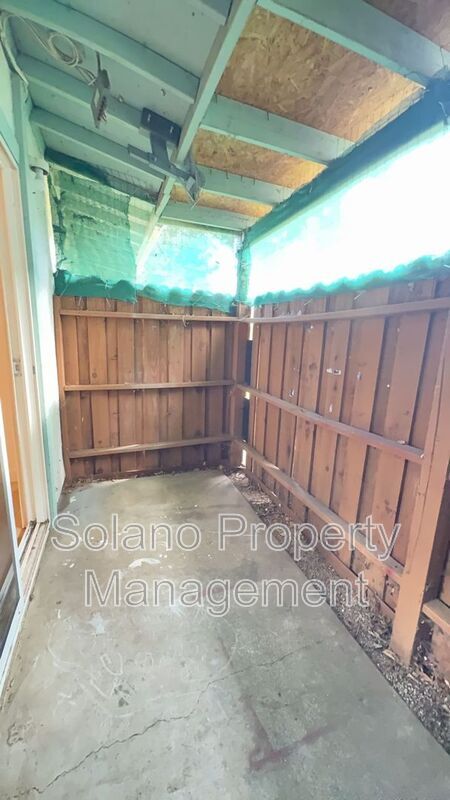 Building Photo - 1625 Park Ln