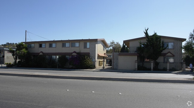 Building Photo - Willow Branch Apartments