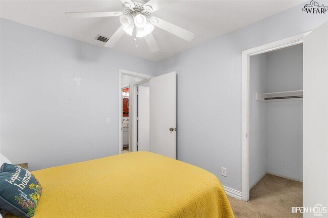 Building Photo - 5411 Forest Cove Dr
