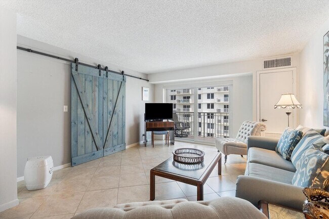 Building Photo - 3301 S Ocean Blvd