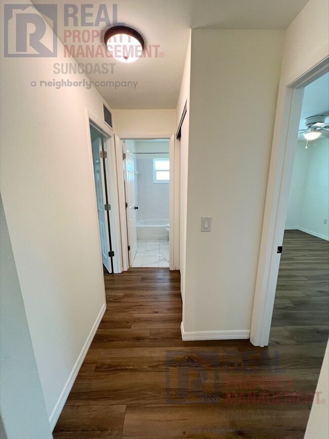 Building Photo - 2950 Pafko Dr