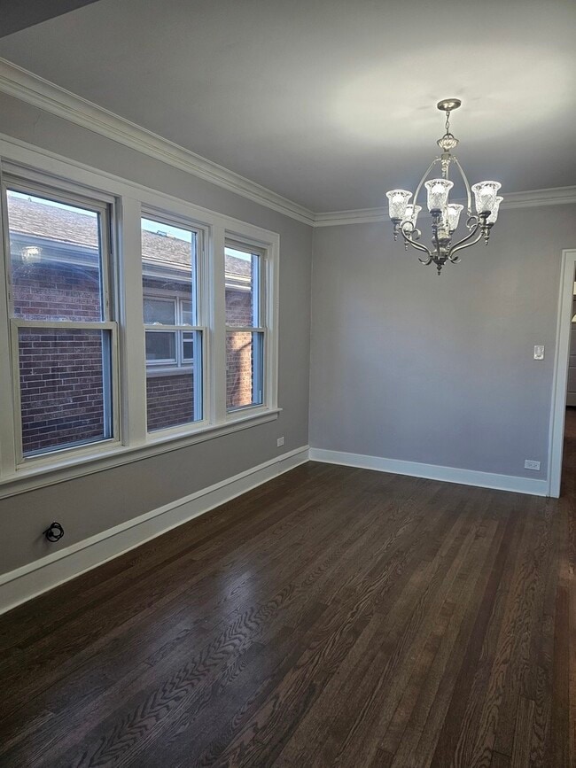Building Photo - 6152 S Kolin Ave