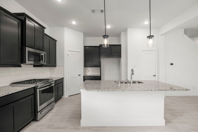 Building Photo - 7810 Starfish Arbor Dr