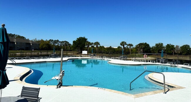 Building Photo - 6407 Barksdale Way