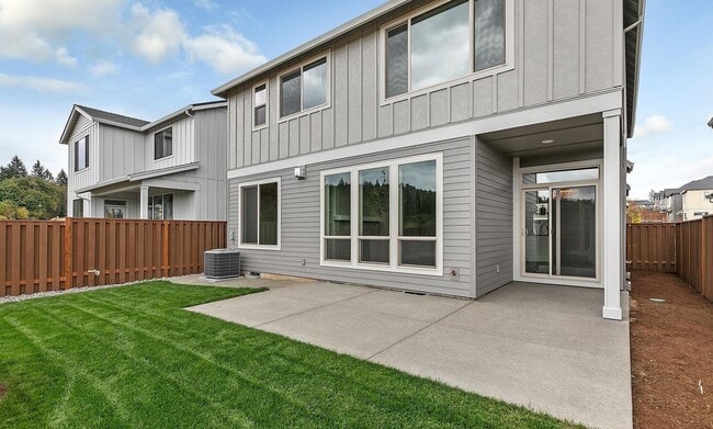 Building Photo - Bethany Stunner - 5 Bedrooms with Main-Level Bed & Bath, Modern Kitchen & Private Fenced Yard