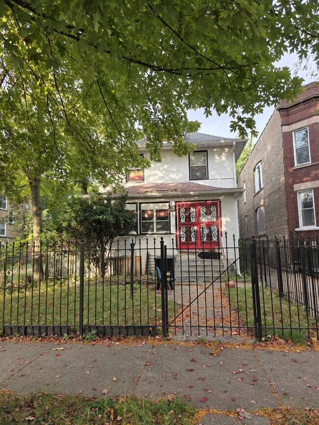 Building Photo - 7840 S Saginaw Ave