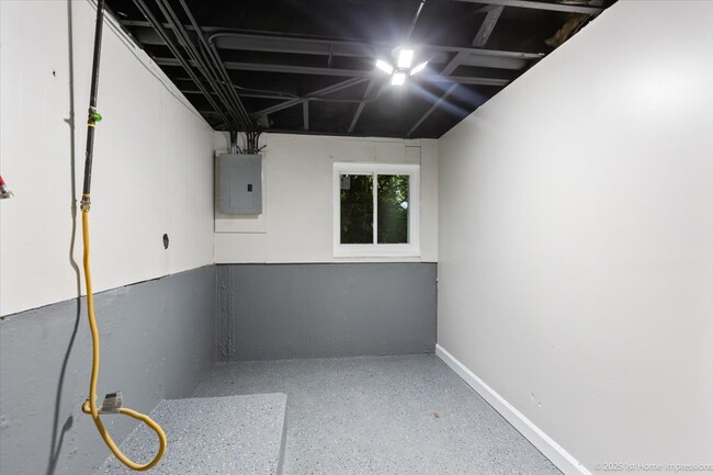 Building Photo - 16211 Joyce Cir