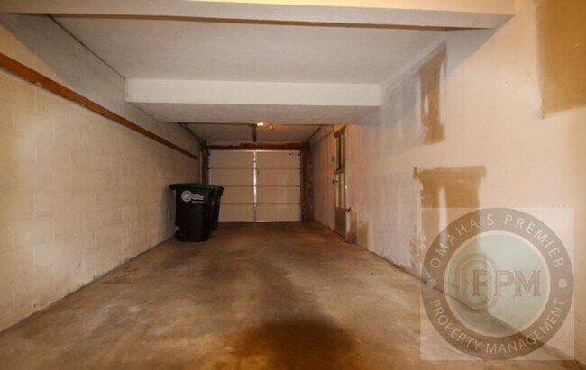 Building Photo - 6323 N 108th Ave Cir