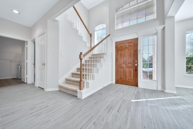 Building Photo - 522 Jay's Ln