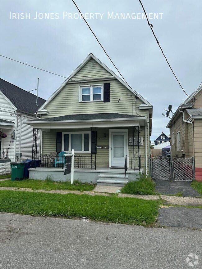 Building Photo - 78 Gorski St