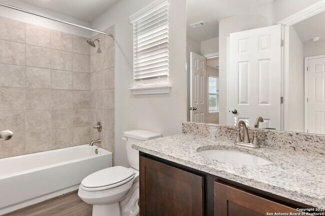 Building Photo - Luxury Duplex in Seguin (Navarro ISD)