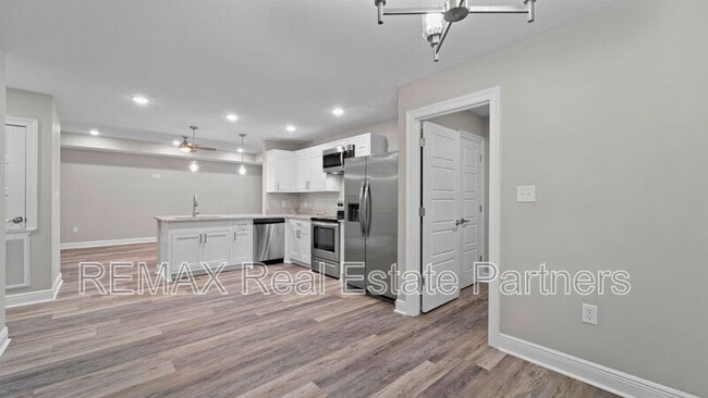 Building Photo - 22 Bellamy Ln