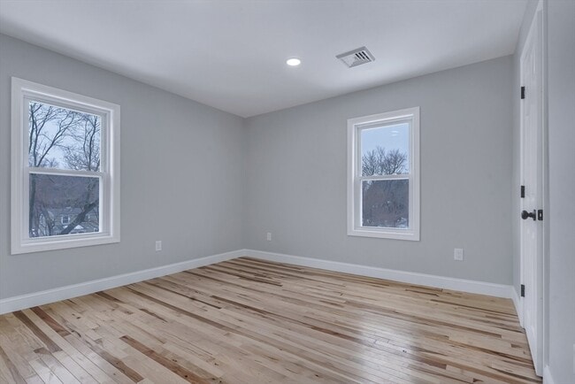 Building Photo - 73 Walnut St