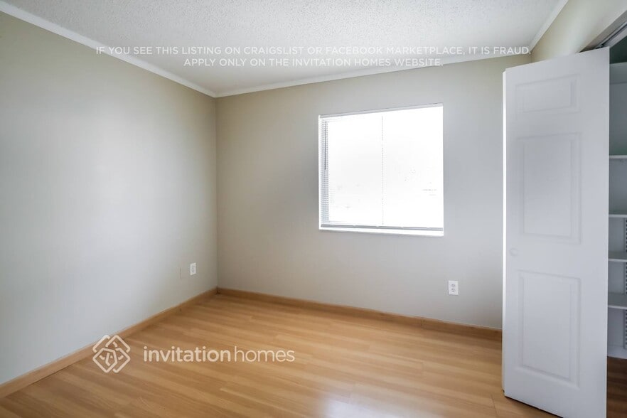Building Photo - 15770 SW 74th St