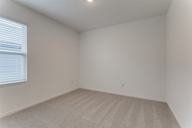 Building Photo - 4940 Springs Rd