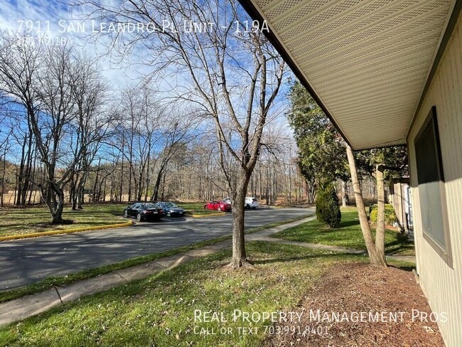 Building Photo - 7911 San Leandro Pl