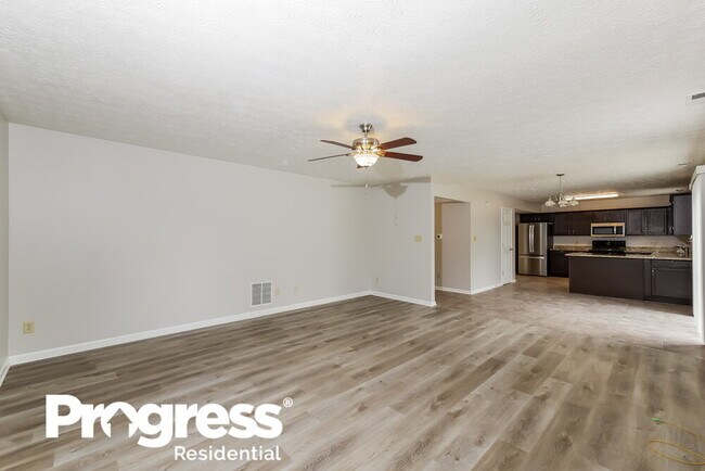 Building Photo - 975 Young's Creek Dr