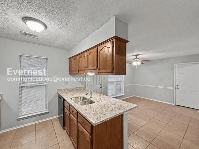 Building Photo - 6572 Rosewood Dr