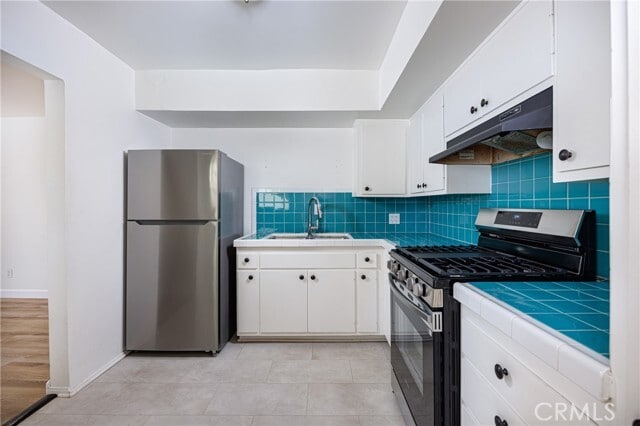 Building Photo - 212 Cypress Dr