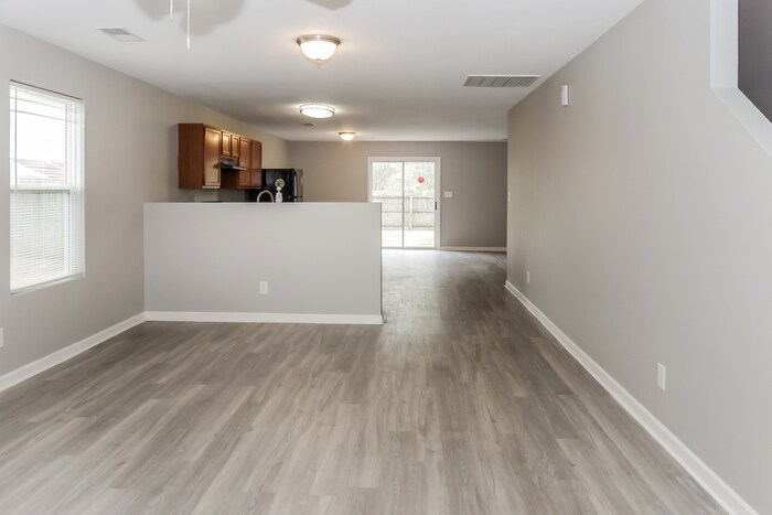 Building Photo - 16822 Wellhouse Dr