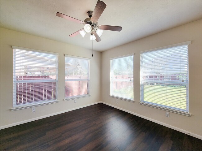 Building Photo - 26307 Langdon Ct