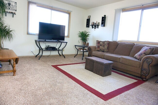 Interior Photo - Somerset Court