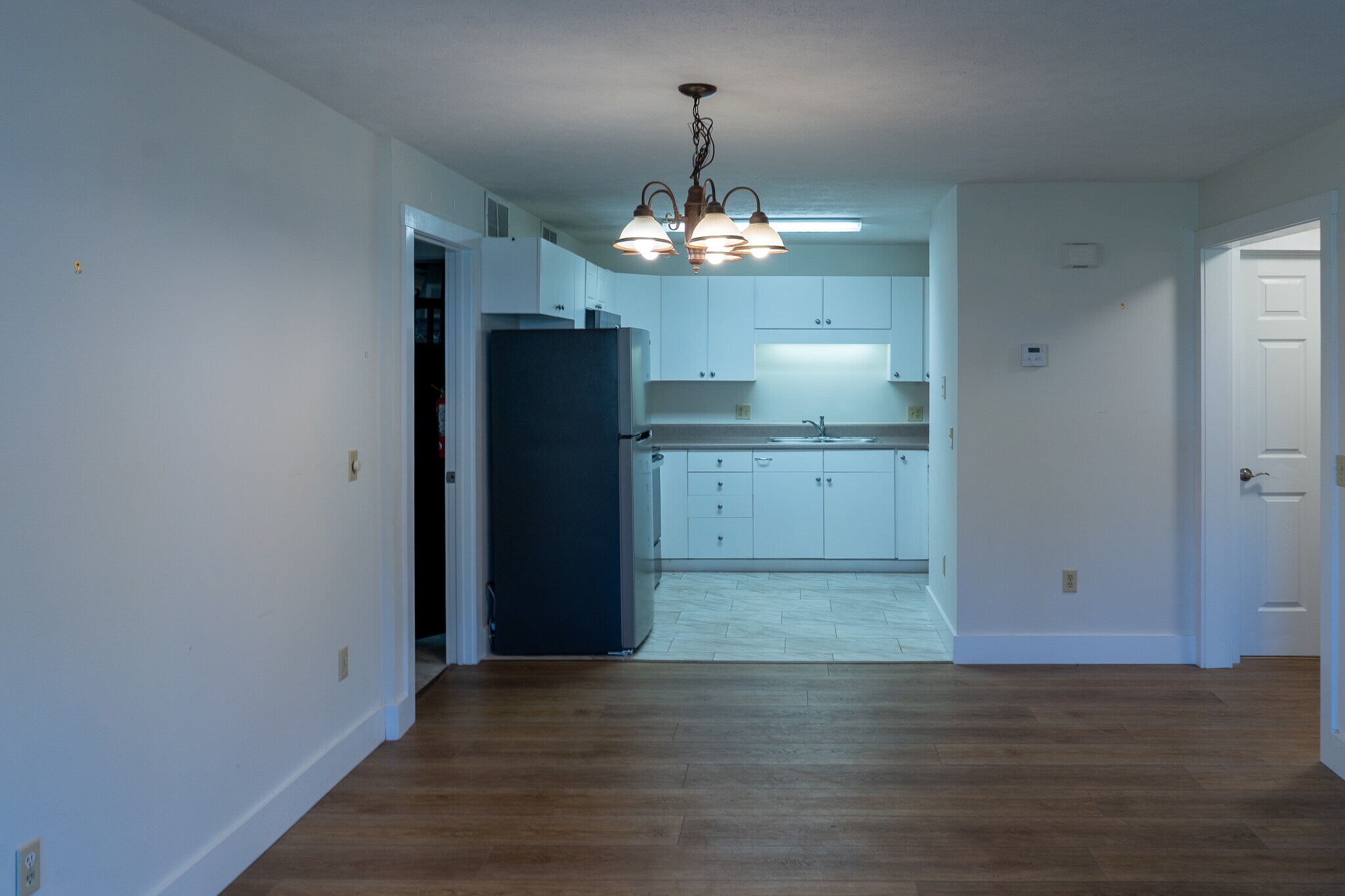 Building Photo - 1921 Ty Way Xing