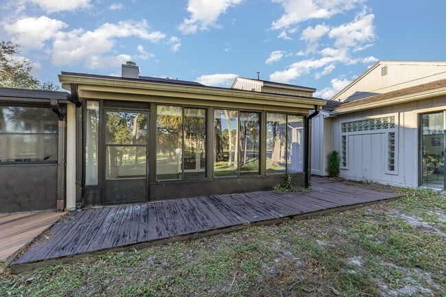 Building Photo - 1250 Admiralty Blvd