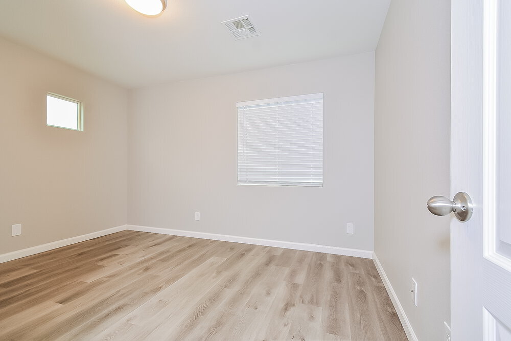 Building Photo - 10569 Hamdem Ave