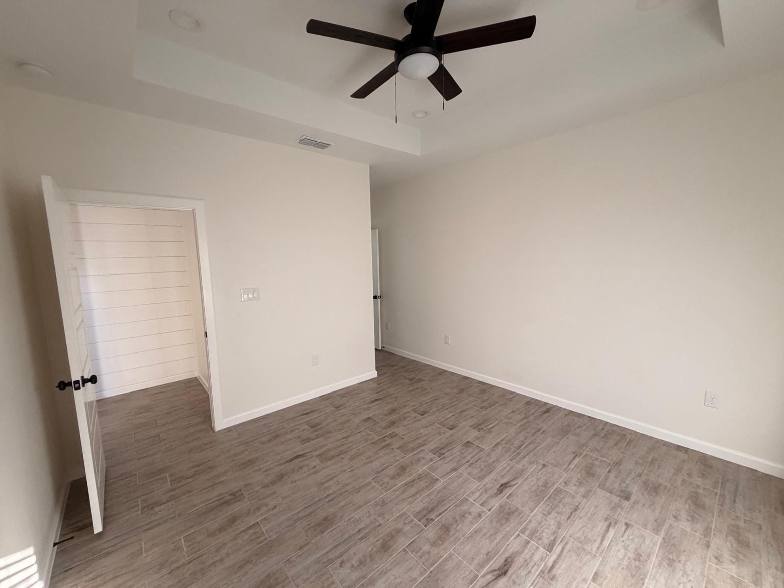 Building Photo - 487 Arboleda Ln