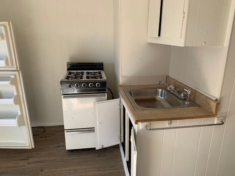 Building Photo - 310 Morrell Pl