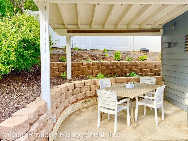 Building Photo - Studio, 1 bath House - 1144 Lydia Lane Gue...