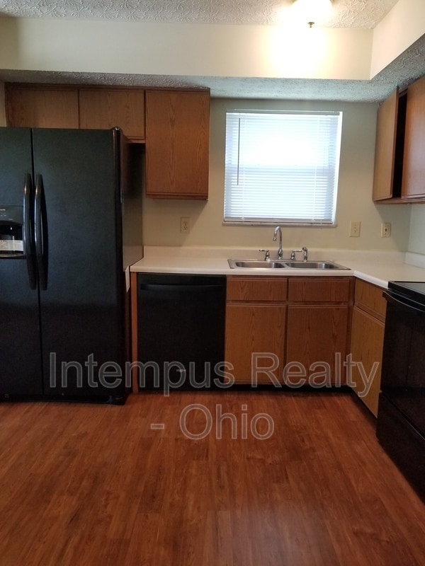 Building Photo - 5903 Brookmont Dr