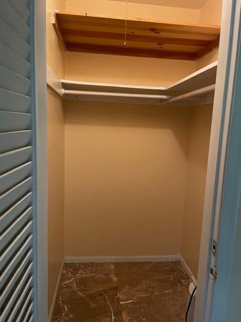 Building Photo - 14 Waltham E