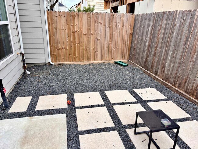 Building Photo - 958 Highland Sound Ln