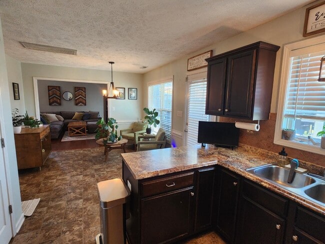 Building Photo - 1309 Valmead Ct