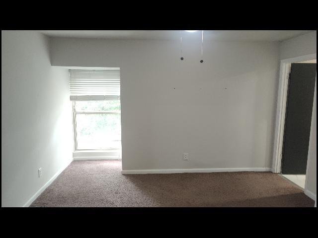 Building Photo - 401 Club Rd