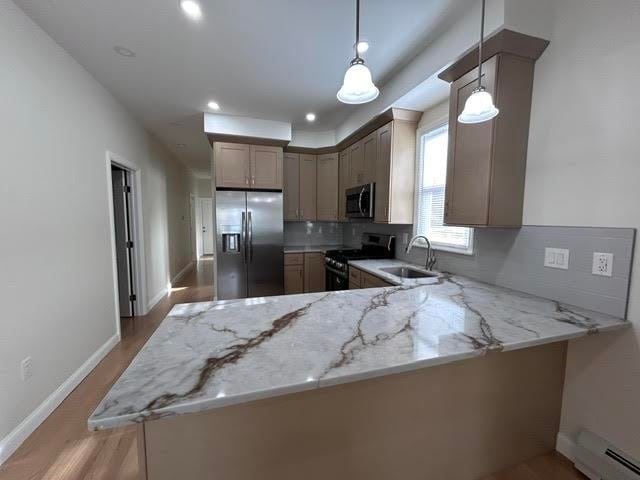 Building Photo - 21 E 15th St