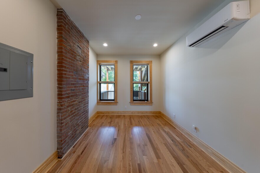 Building Photo - 3231 Morganford Rd