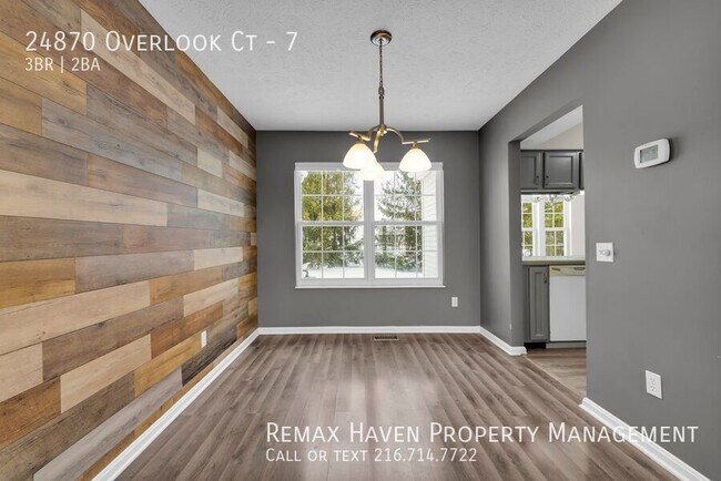 Building Photo - 24870 Overlook Ct