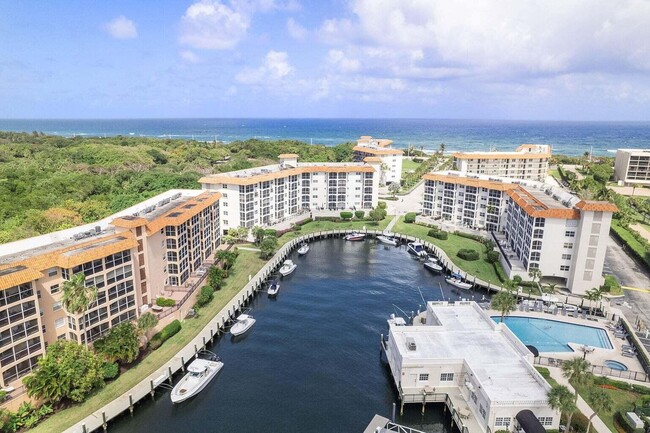 Primary Photo - 2871 N Ocean Blvd